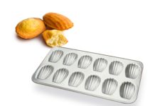 Geniet van een heerlijk zelfgemaakt madeleintje! gobel madeleine bakvorm