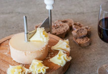 Feest op tafel met de Boska kaaskruller!