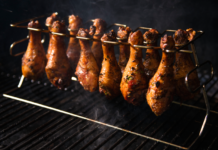 Doe het eens anders: grillen met de Gefu kippenpotenhouder