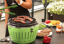 De Lotusgrill barbecue voor in huis