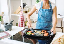 De multifunctionele teppanyaki grillplaat van Beka vervult al je bakwensen