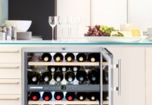 De wijnkast vanbinnen en vanbuiten wijnkast
