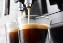 Koffie: een bakje troost of boost?