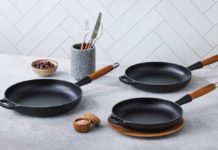 De nieuwste generatie gietijzeren koekenpan van Le Creuset