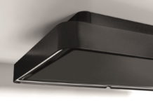 Novy steekt toestellen in een stijlvol nieuw jasje