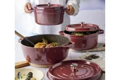 Nieuw in het Staub gamma: Bordeaux, de perfecte kleur voor jouw keuken