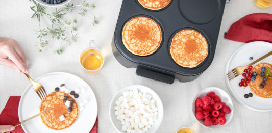 Maak van pannenkoeken bakken een feestje met de FRITEL PM 2260 Pancake Maker