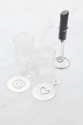 Cappuccino met een feestelijk randje: de Point-Virgule cappuccinoset als warm eindejaarscadeau