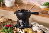 Winterwarmte aan tafel: ontdek de nieuwe fonduesets van Le Creuset