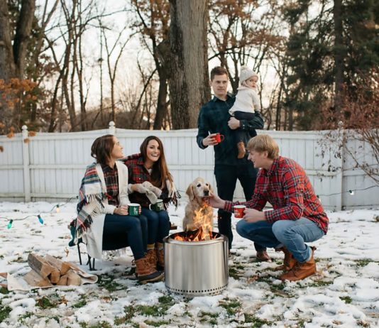 Winterse gezelligheid rond de Solo Stove: buiten genieten rond de vuurkorf